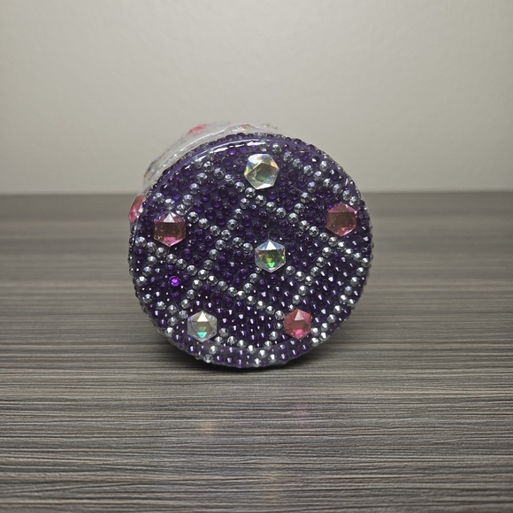 Prai Ageless Beauty Throat & Décolletage Night Crème Purple Studded Jar 3.4oz - Picture 2 of 3